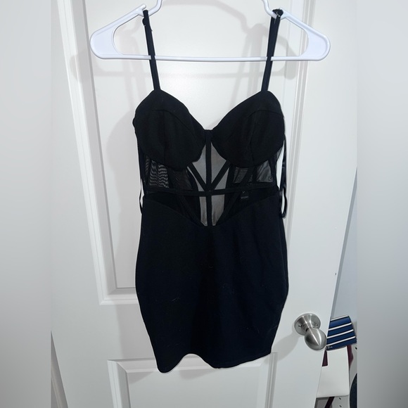 Windsor Black Mesh Detail Dress - Picture 2 of 7